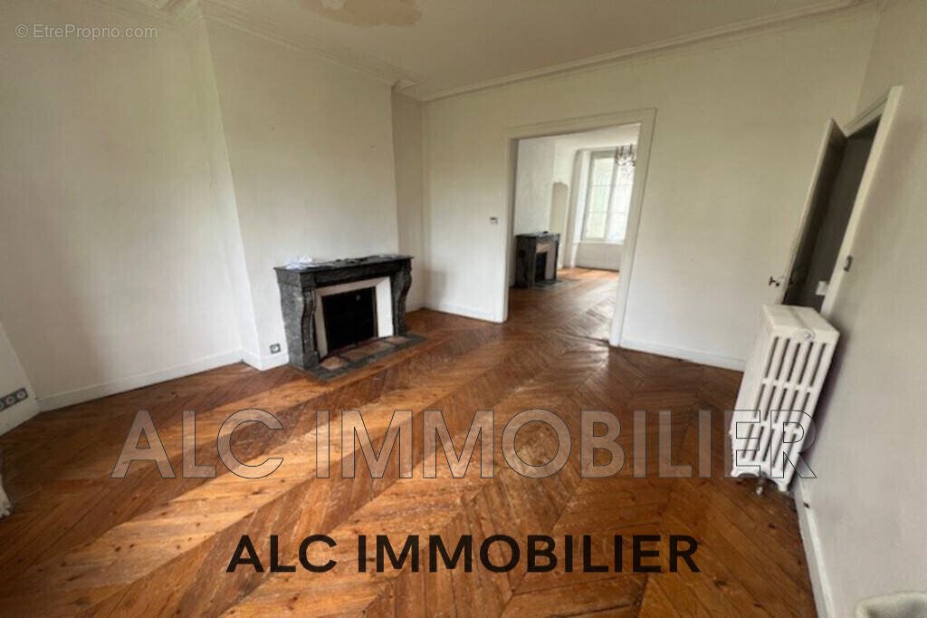 Maison à vendre, 224m², Alençon