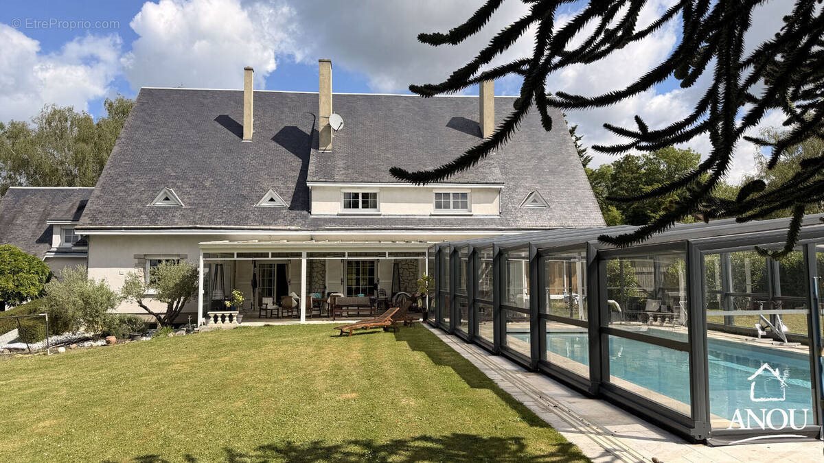 Maison à vendre, 492m², La Chapelle-du-Noyer