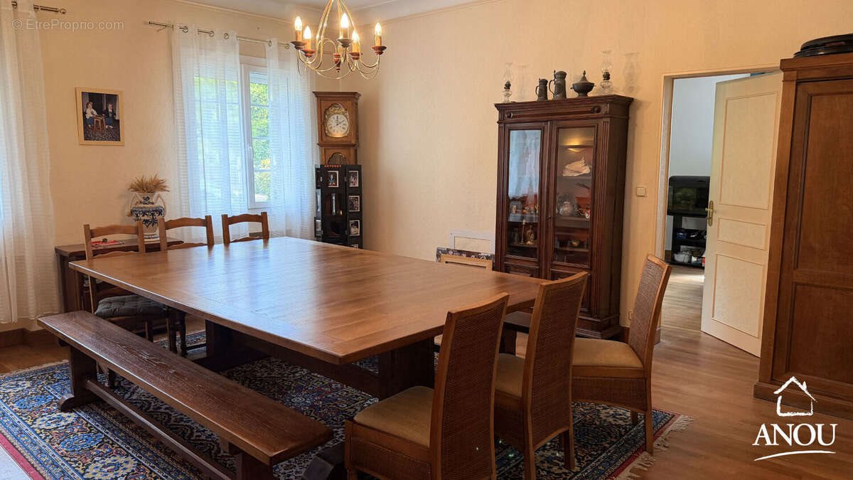 Maison à vendre, 492m², La Chapelle-du-Noyer