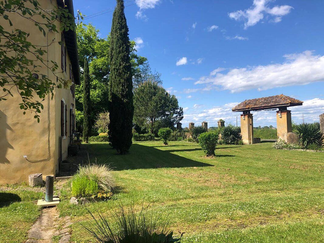 Maison à vendre, 265m², Coudures