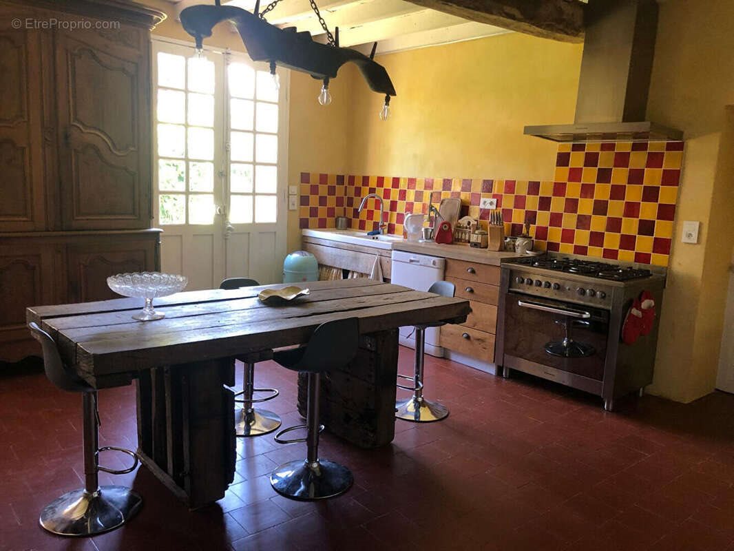 Maison à vendre, 265m², Coudures
