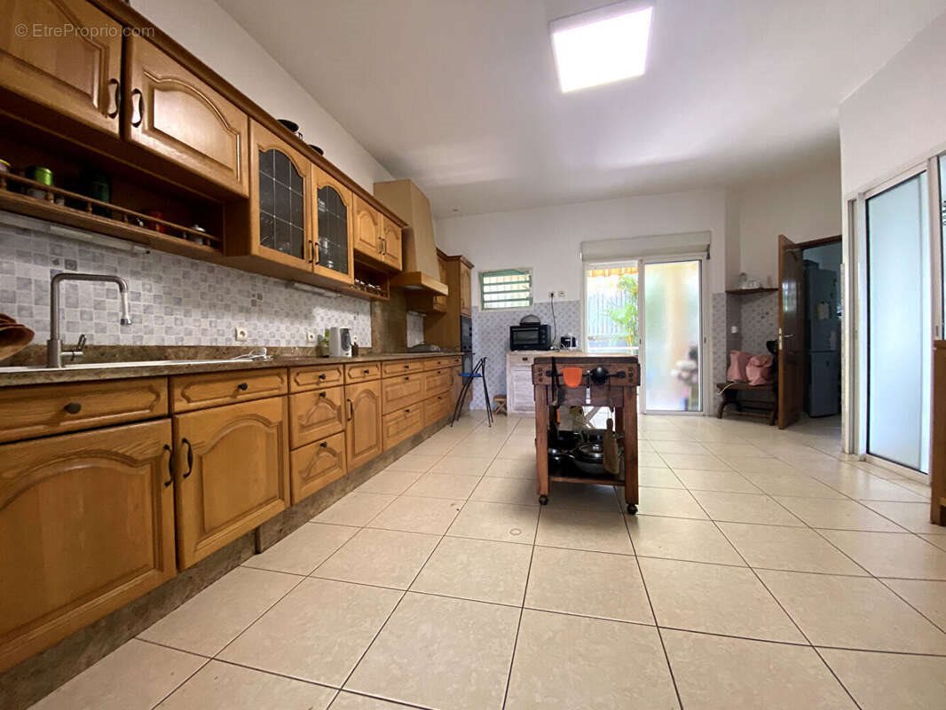 Maison à vendre, 255m², Le Tampon