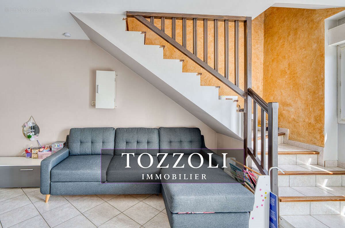 Appartement à vendre, 68m², Saint-Georges-d'Espéranche