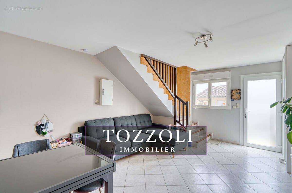 Appartement à vendre, 68m², Saint-Georges-d'Espéranche