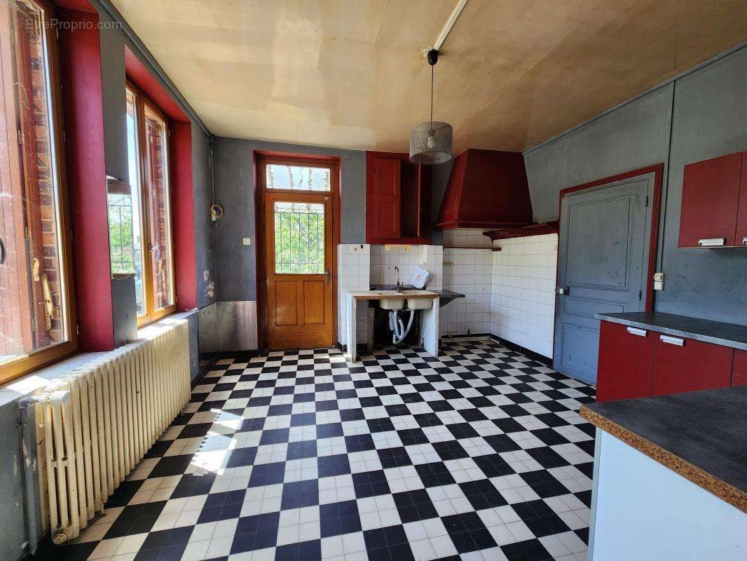 Maison à vendre, 75m², Cormenon