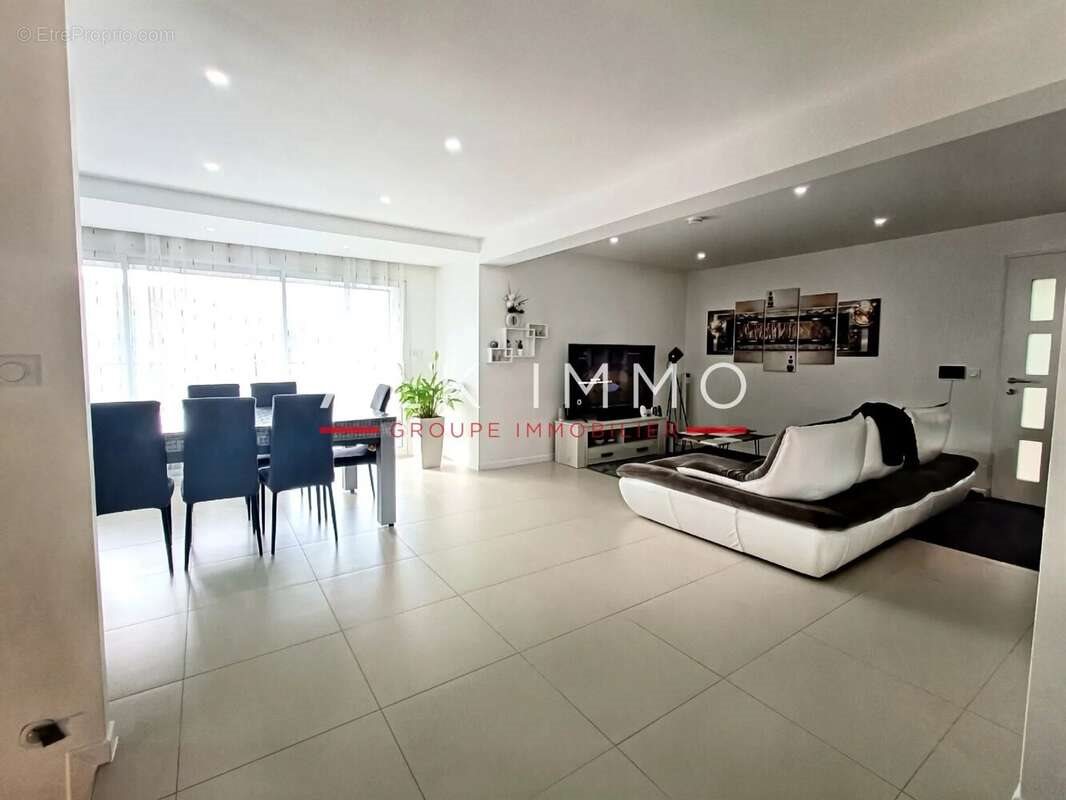 Appartement à vendre, 188m², Vétraz-Monthoux