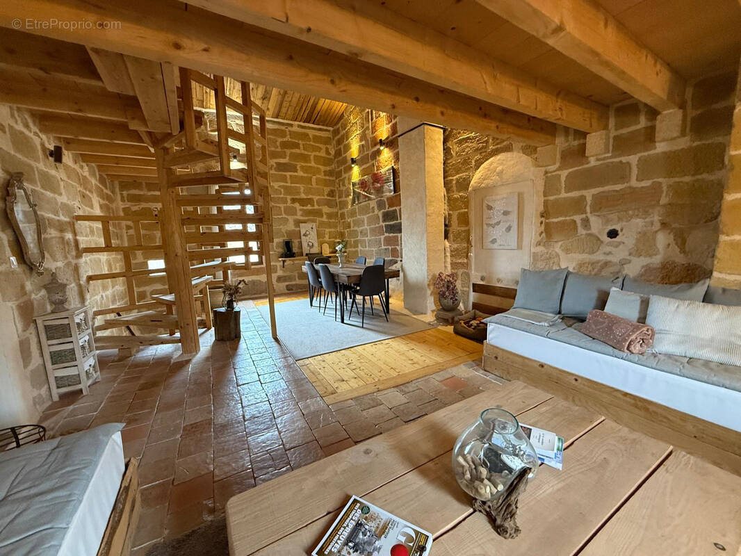 Maison à vendre, 130m², Montagnac
