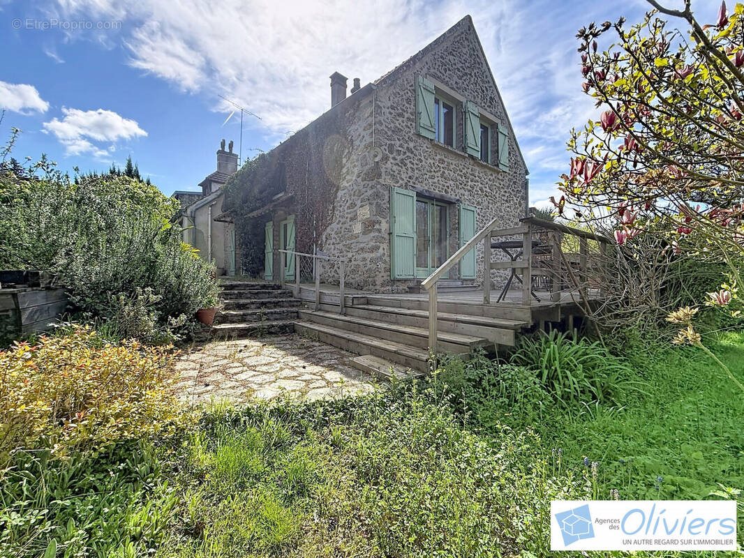 Maison à vendre, 135m², Senlisse