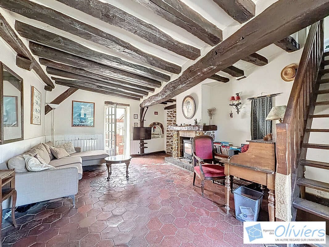 Maison à vendre, 135m², Senlisse
