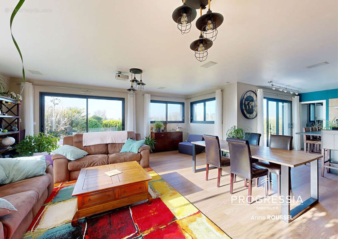 Maison à vendre, 192m², Saint-Martin-du-Bec