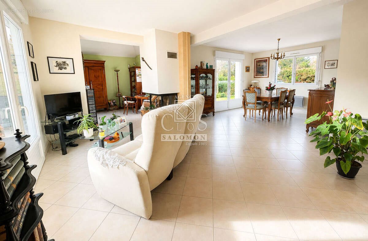 Maison à vendre, 129m², Saint-Gildas-de-Rhuys
