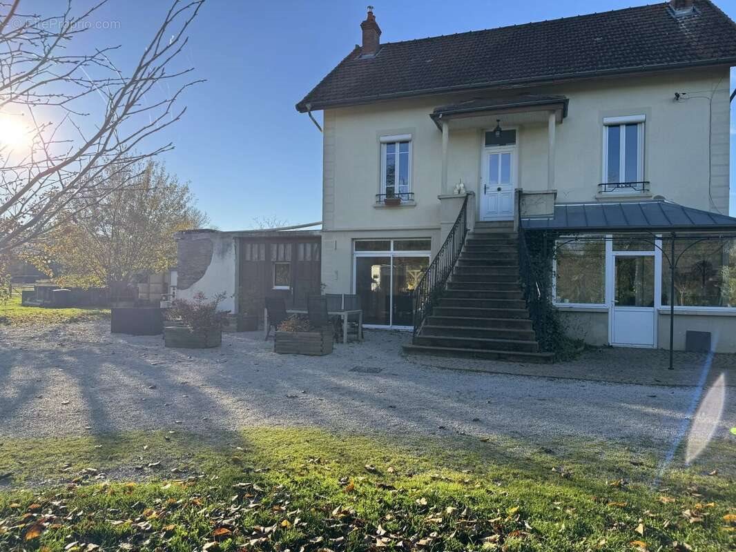 Maison à vendre, 130m², Louhans