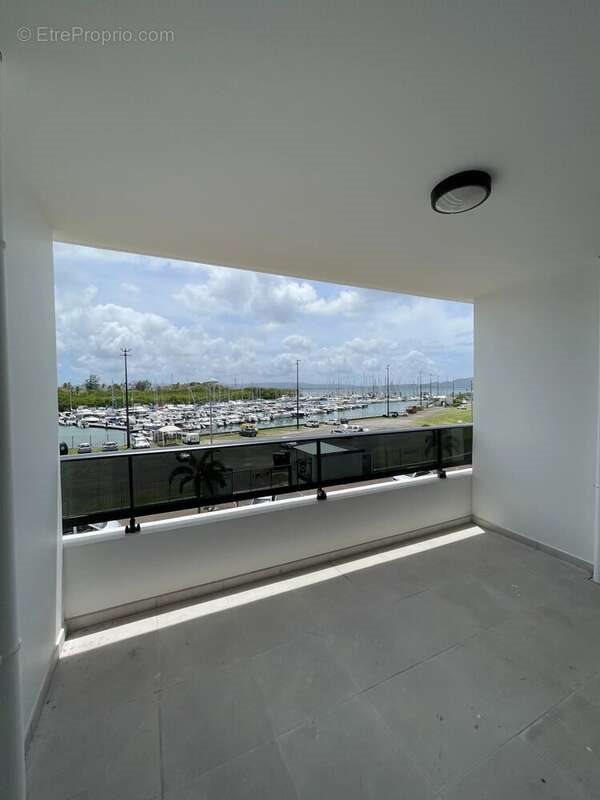 Appartement à vendre, 27m², Fort-de-France