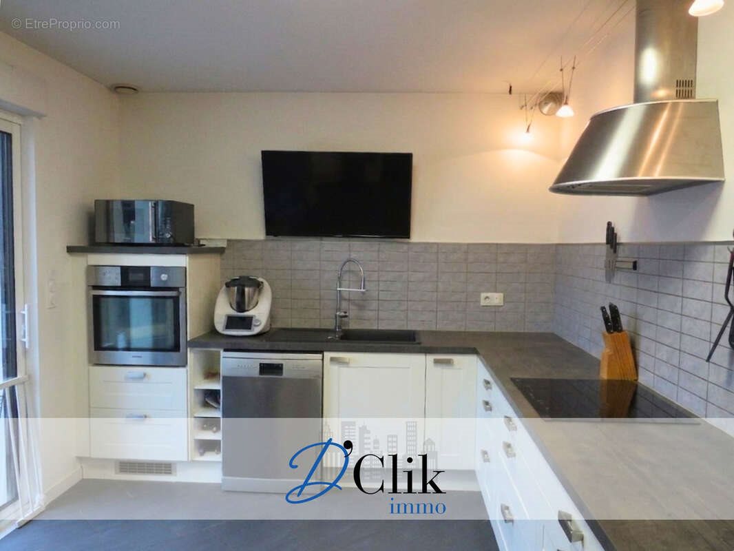Maison à vendre, 124m², Laval