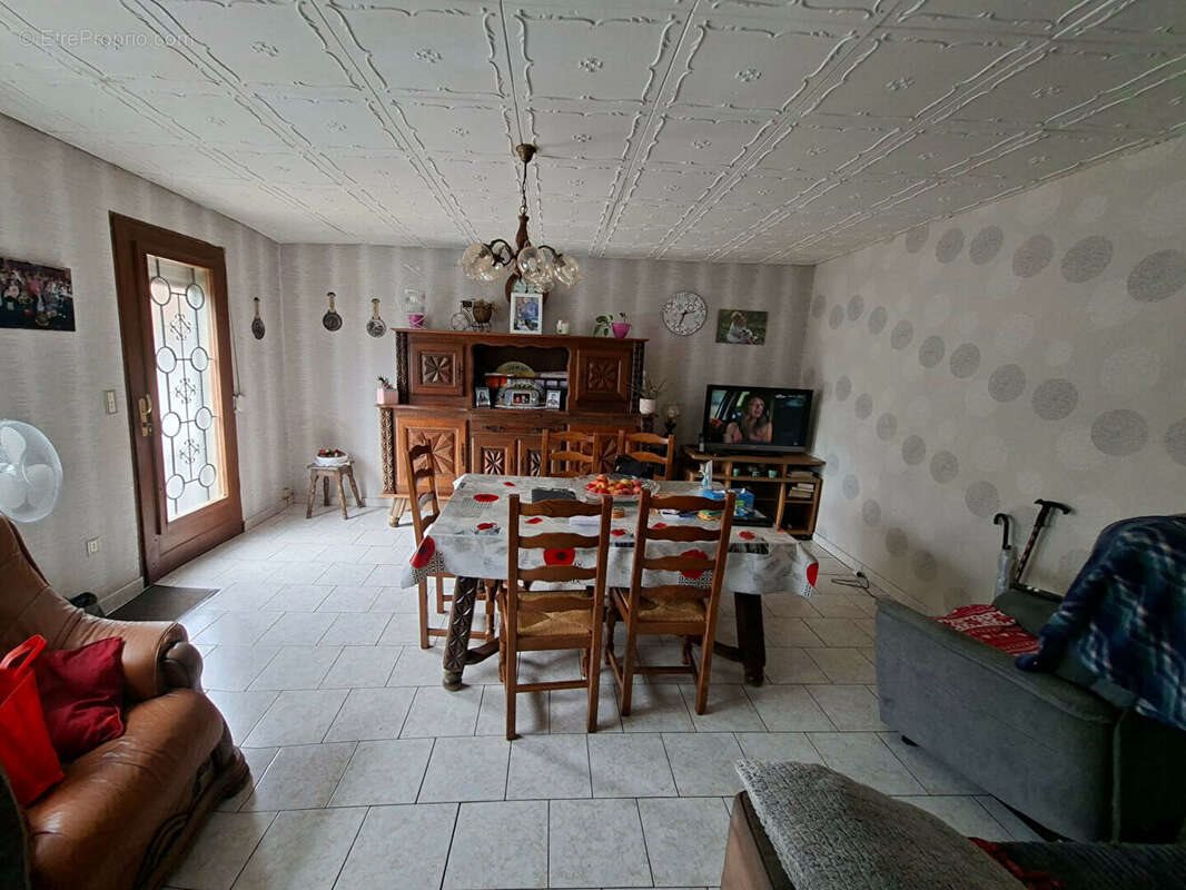 Maison à vendre, 132m², Plomion