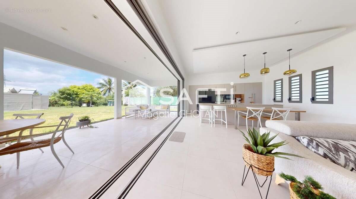 Maison à vendre, 176m², Le Moule