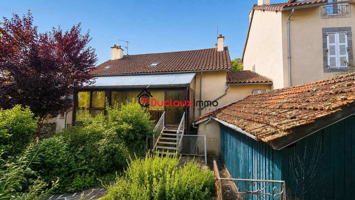 Appartement à vendre, 269m², Aurillac