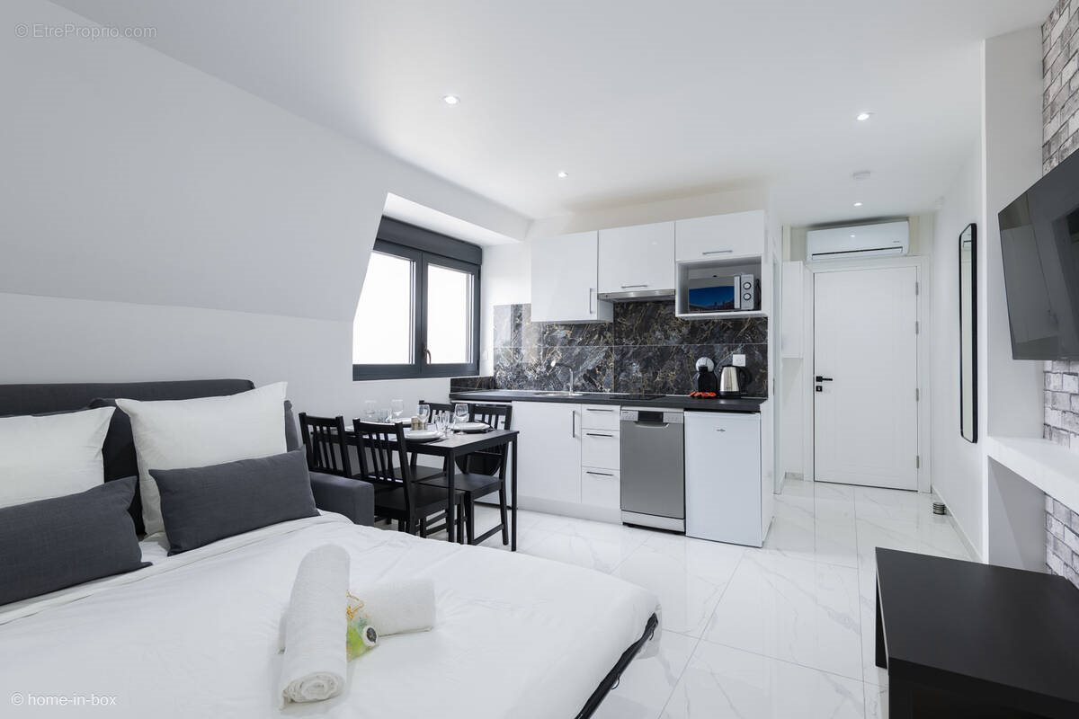 Appartement à vendre, 411m², Paray-Vieille-Poste