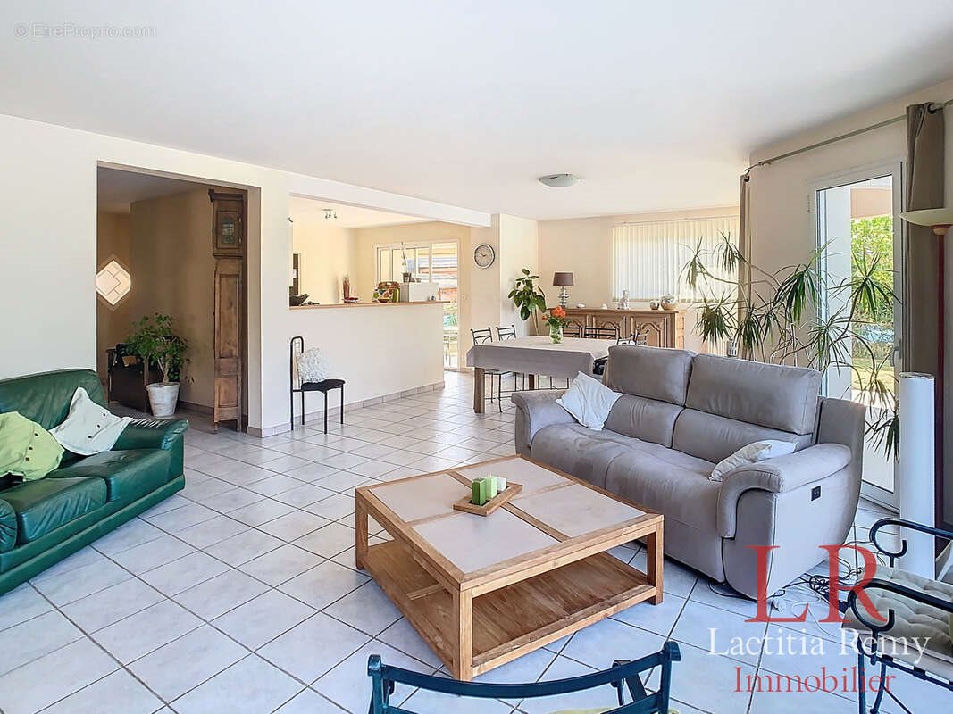 Maison à vendre, 222m², Bruz