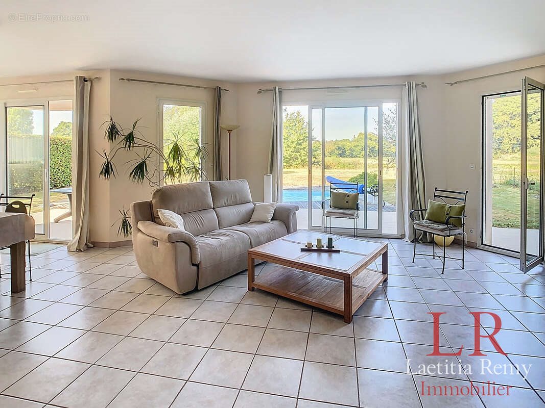 Maison à vendre, 222m², Bruz