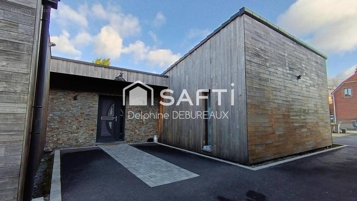 Maison à vendre, 109m², Sebourg