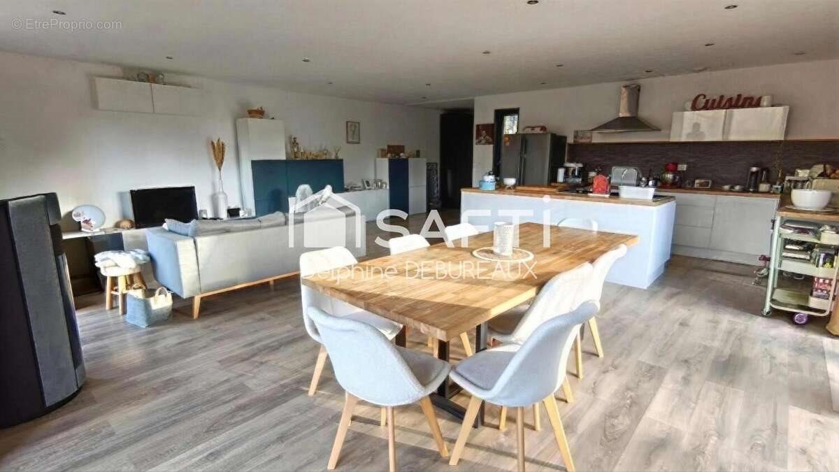 Maison à vendre, 109m², Sebourg