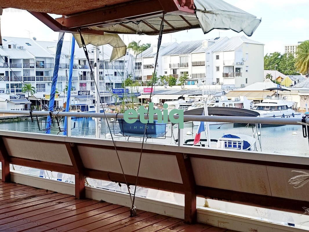 Appartement à vendre, 81m², Pointe-à-Pitre