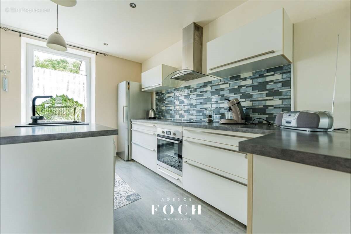 Maison à vendre, 106m², Pont-Saint-Vincent