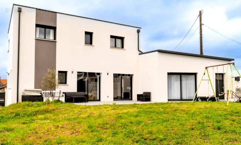 Maison à vendre, 142m², Cholet