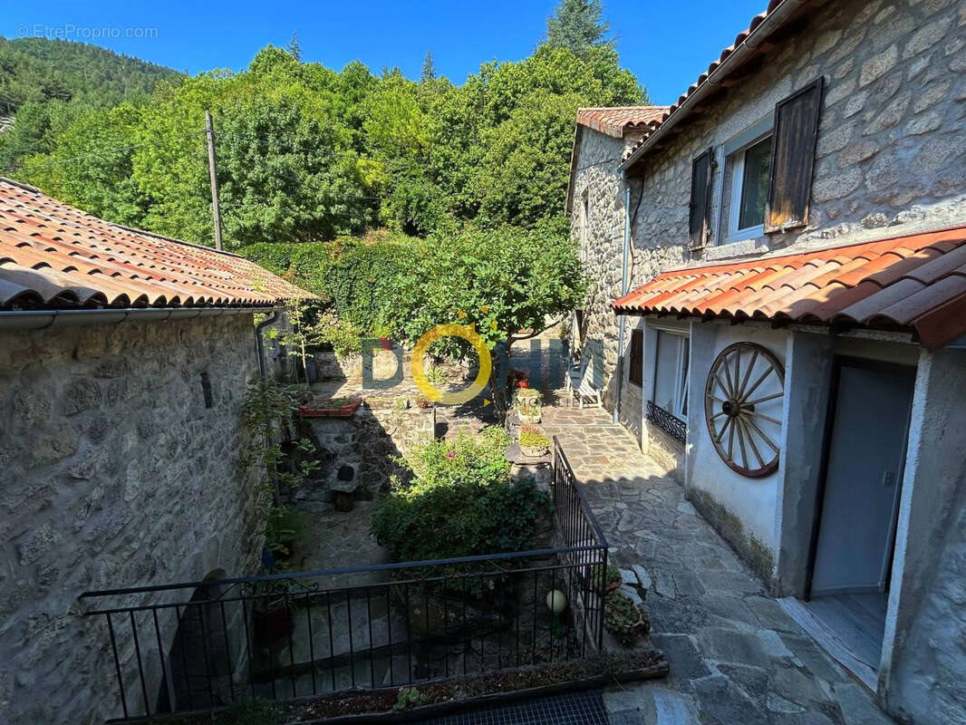 Maison à vendre, 590m², Concoules
