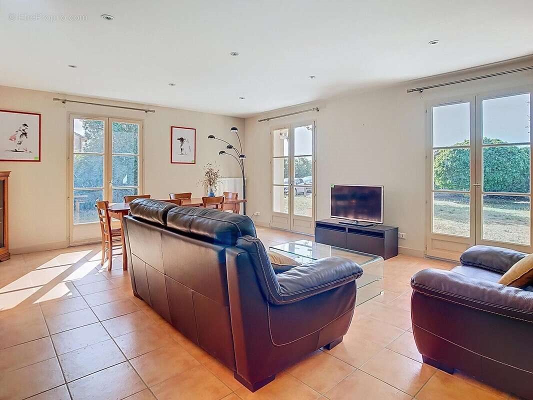 Maison à vendre, 128m², Pennautier