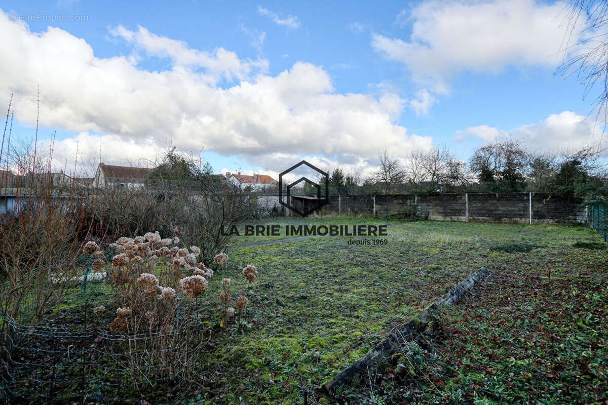Maison à vendre, 113m², Grisy-Suisnes