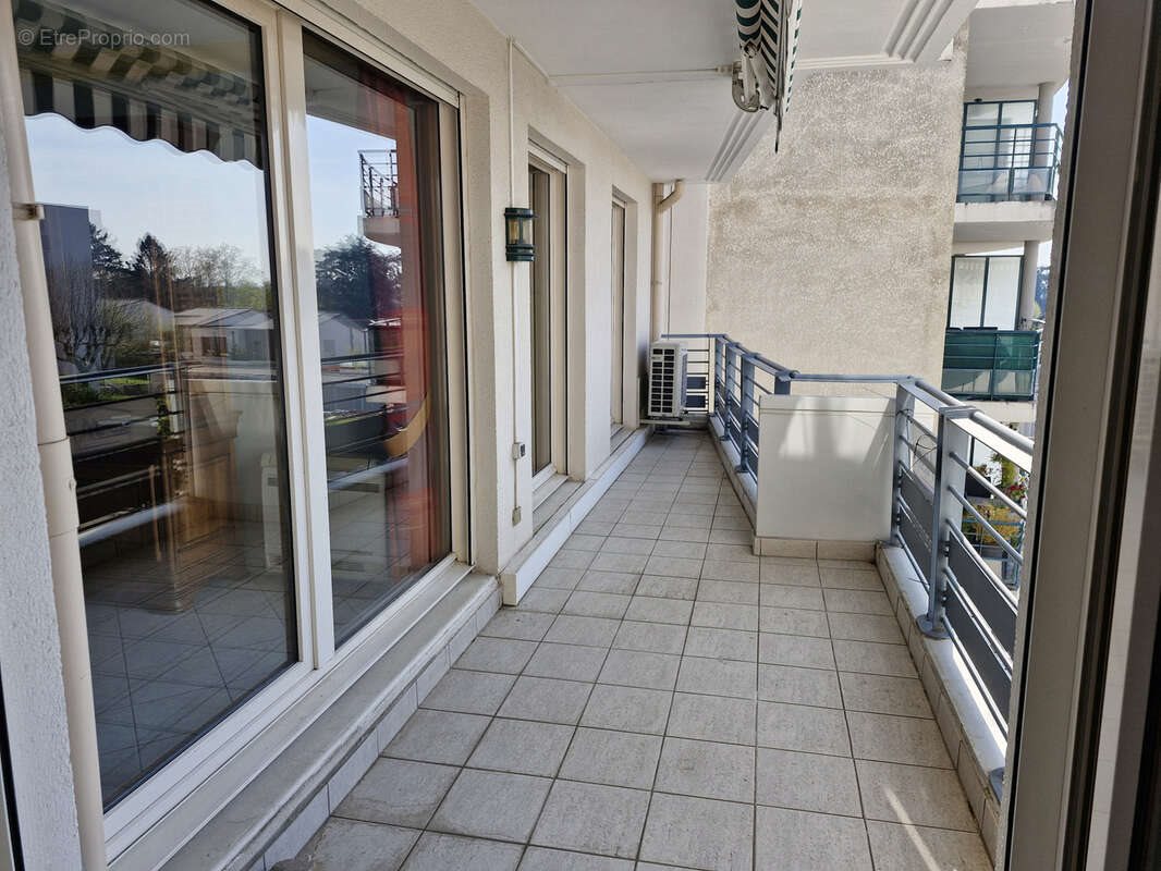 Appartement à vendre, 100m², Bron