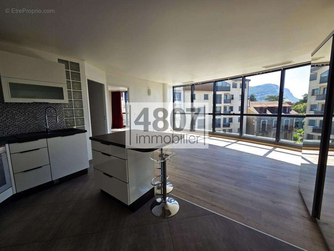 Appartement à vendre, 66m², Annemasse