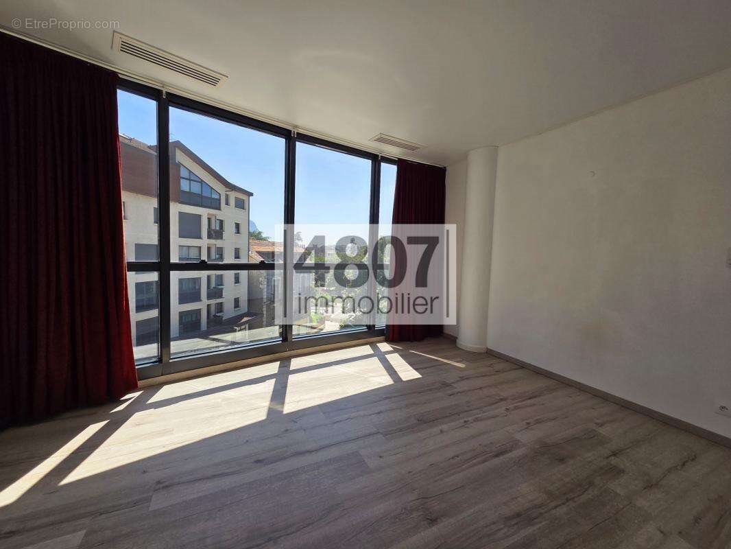 Appartement à vendre, 66m², Annemasse