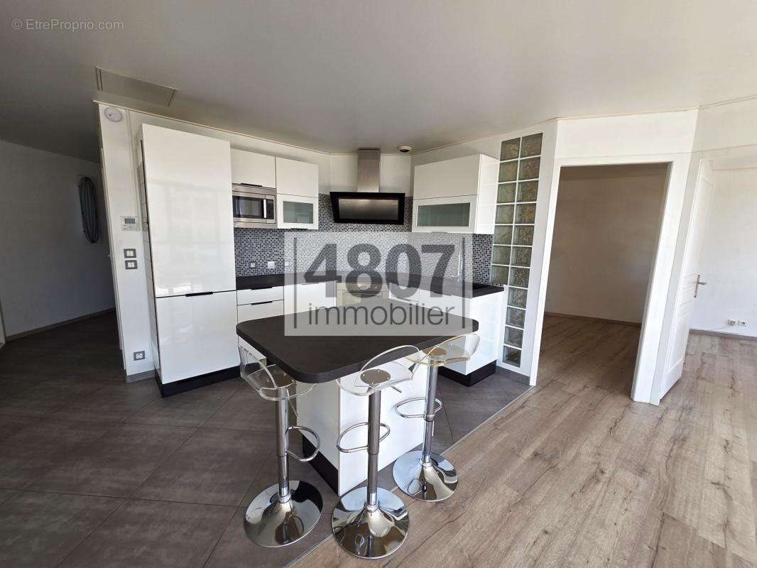 Appartement à vendre, 66m², Annemasse