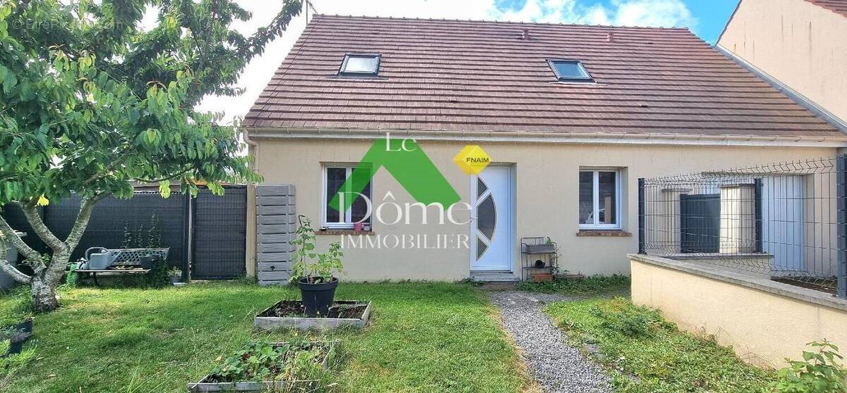 Maison à vendre, 120m², Andeville