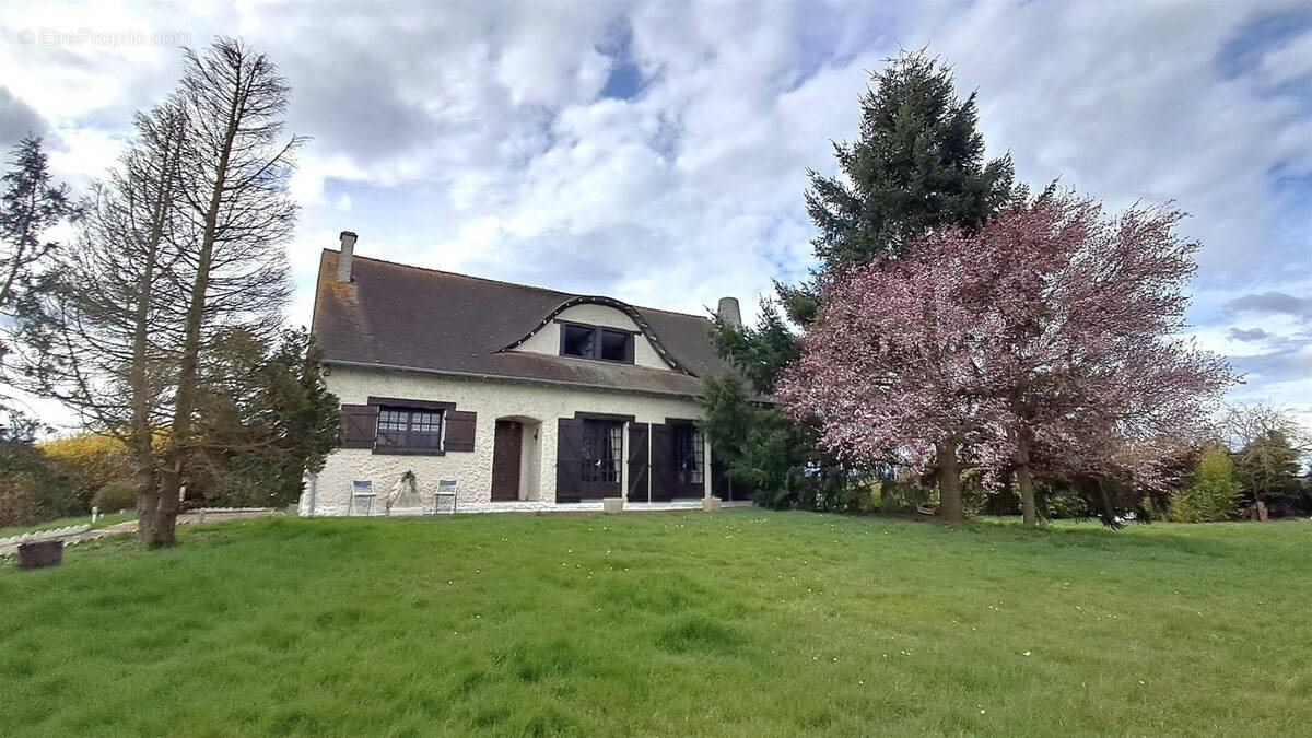Maison à vendre, 201m², Crucey-Villages