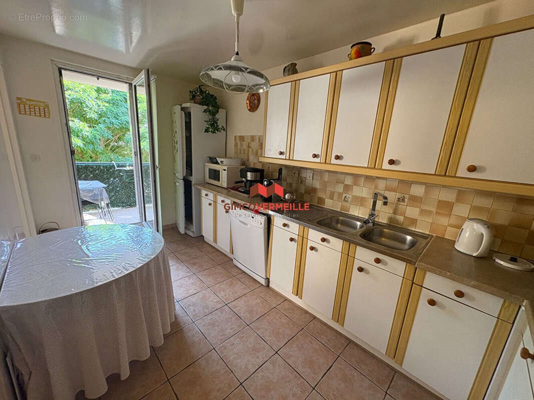Appartement à vendre, 68m², Buc