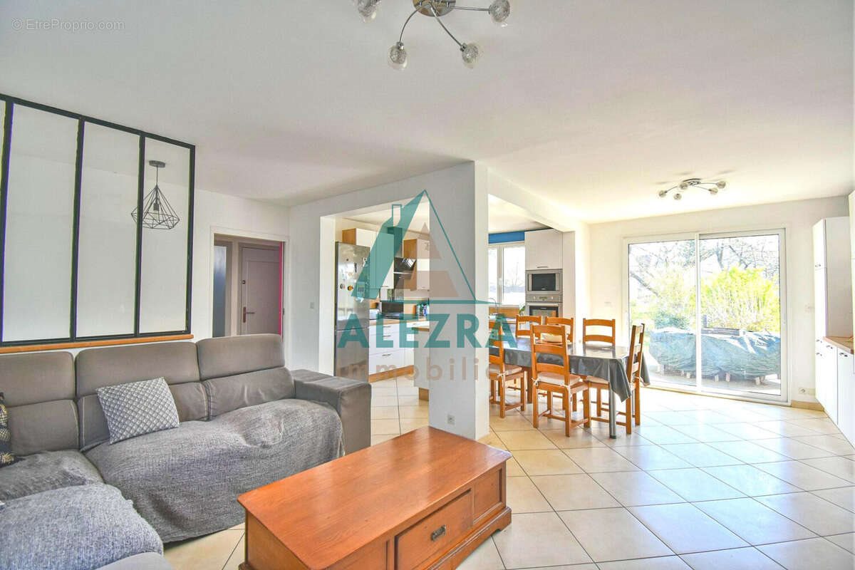 Maison à vendre, 153m², Éragny