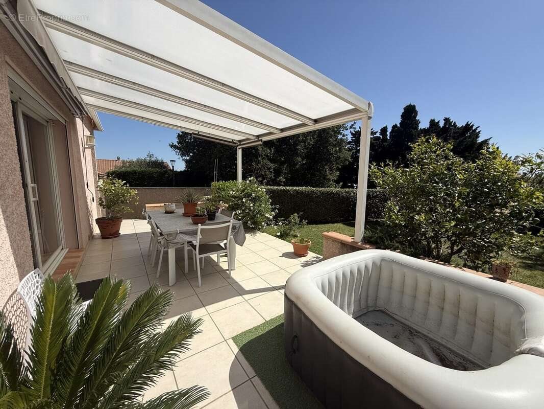 Maison à vendre, 167m², Ponteilla