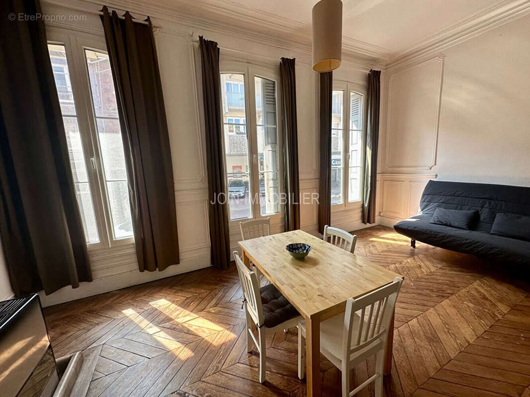 Appartement à vendre, 185m², Dieppe
