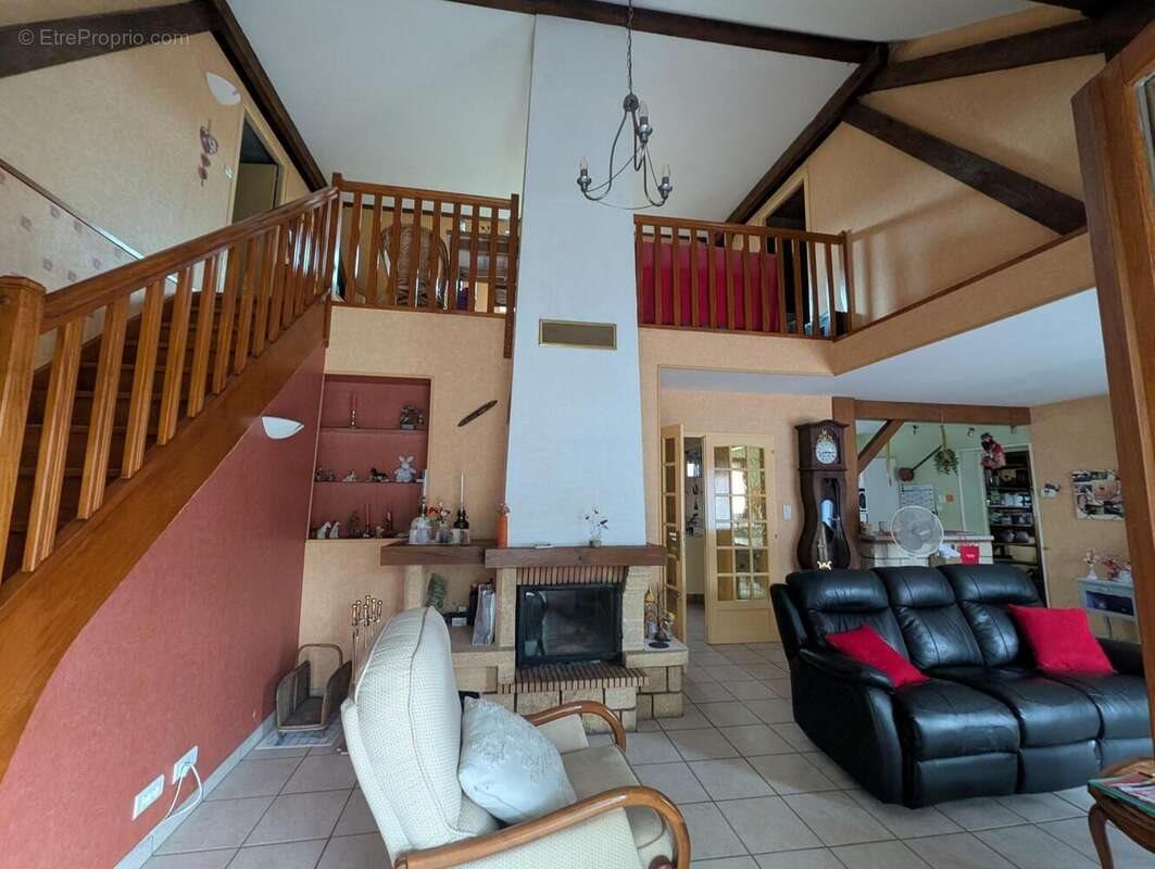 Maison à vendre, 160m², Le Syndicat