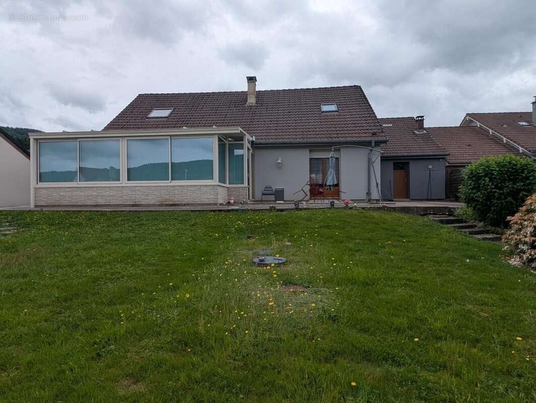 Maison à vendre, 160m², Le Syndicat