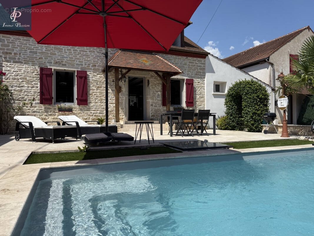 Maison à vendre, 258m², Longecourt-en-Plaine