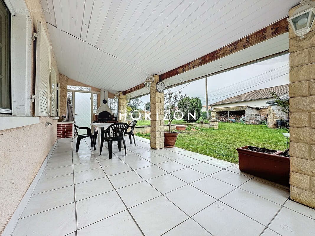 Maison à vendre, 116m², Saint-Didier-sur-Chalaronne