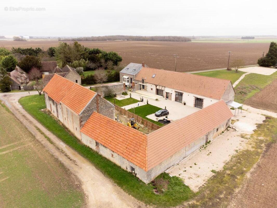 Maison à vendre, 371m², Lorcy