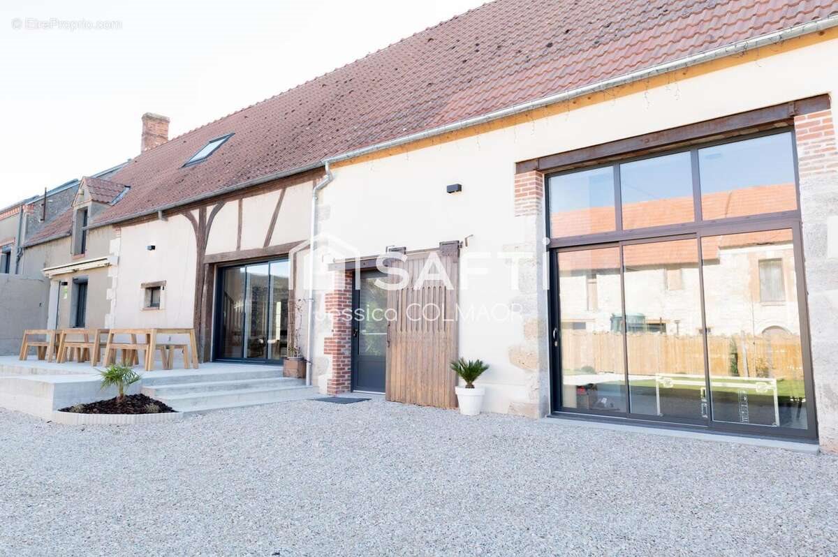 Maison à vendre, 371m², Lorcy