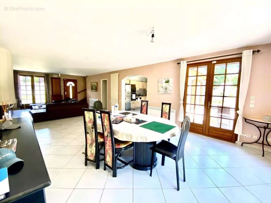 Maison à vendre, 160m², Cély-en-Bière