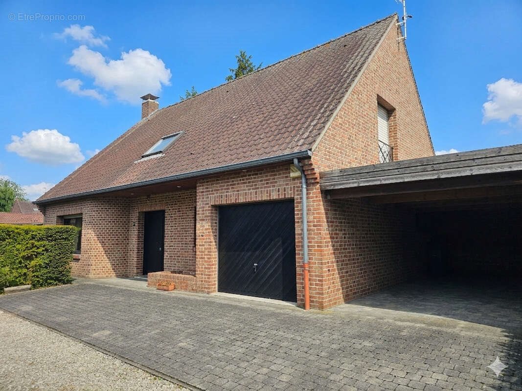 Maison à vendre, 134m², Lys-lez-Lannoy